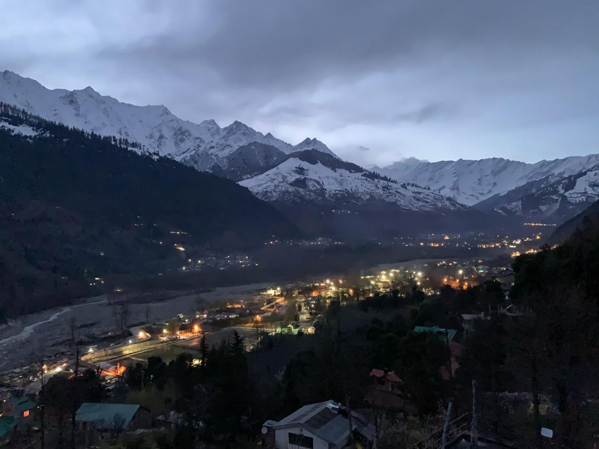 Hotel Arohi Vashist 外观 照片