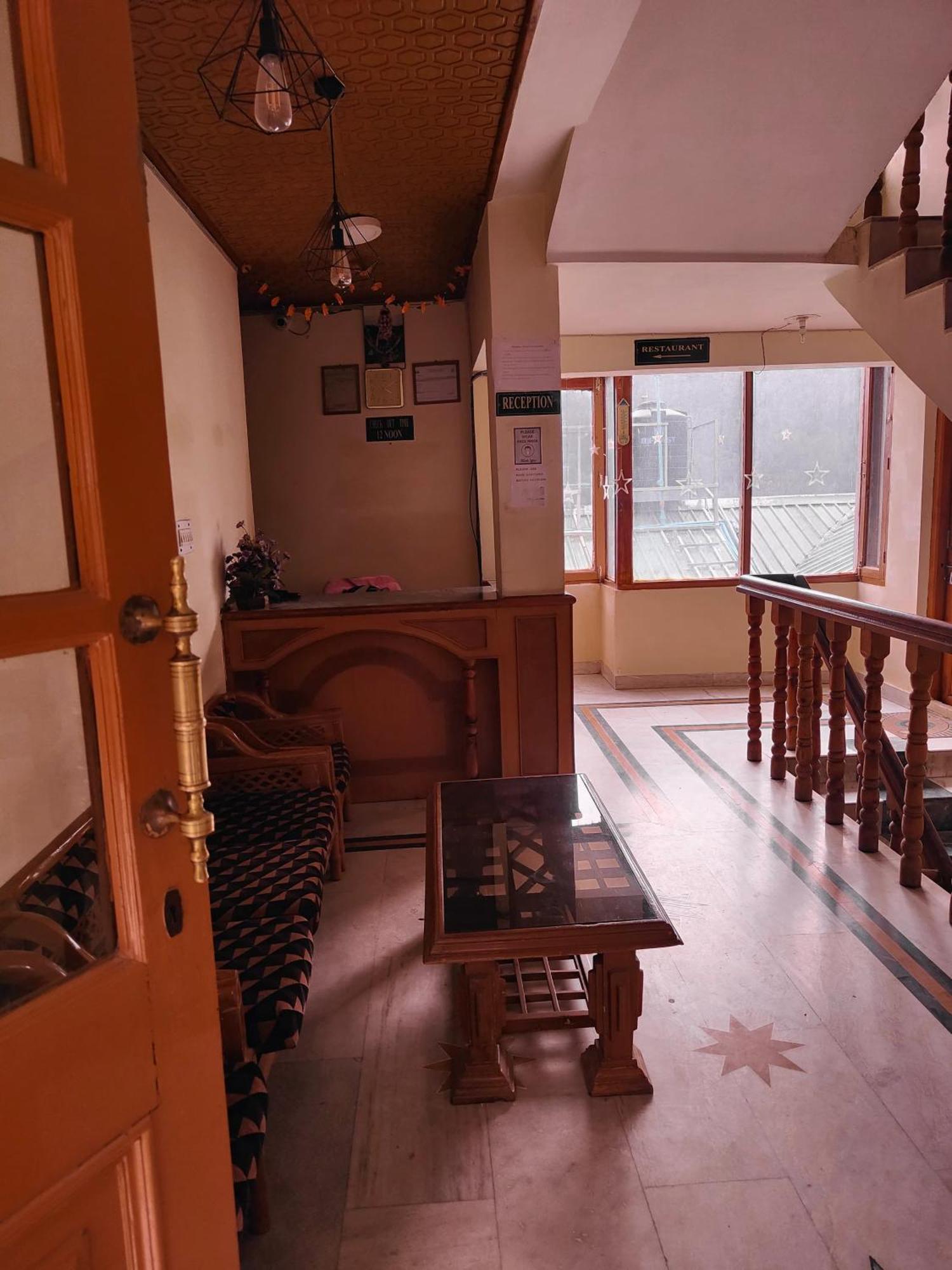 Hotel Arohi Vashist 外观 照片