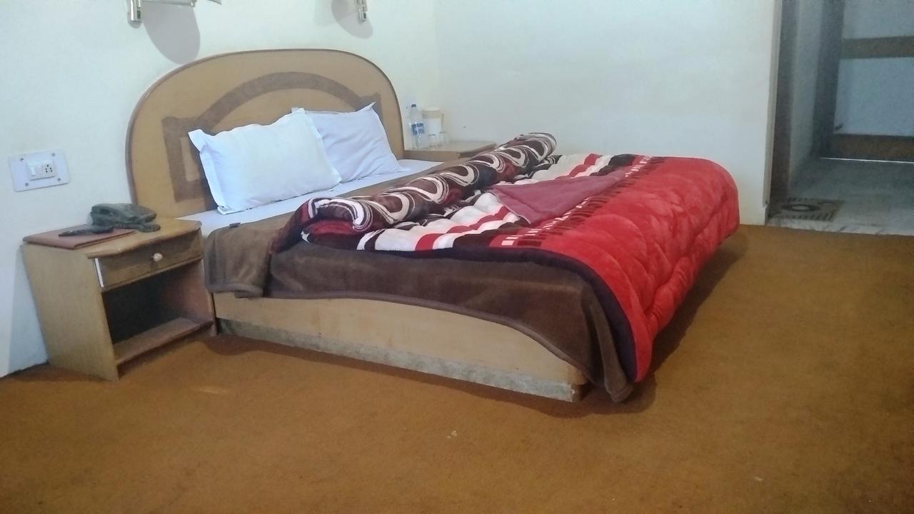 Hotel Arohi Vashist 外观 照片